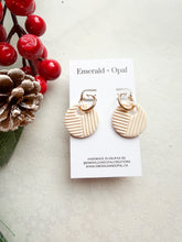 Load image into Gallery viewer, Huggie and clay