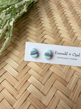 Load image into Gallery viewer, Egg studs (various colors)
