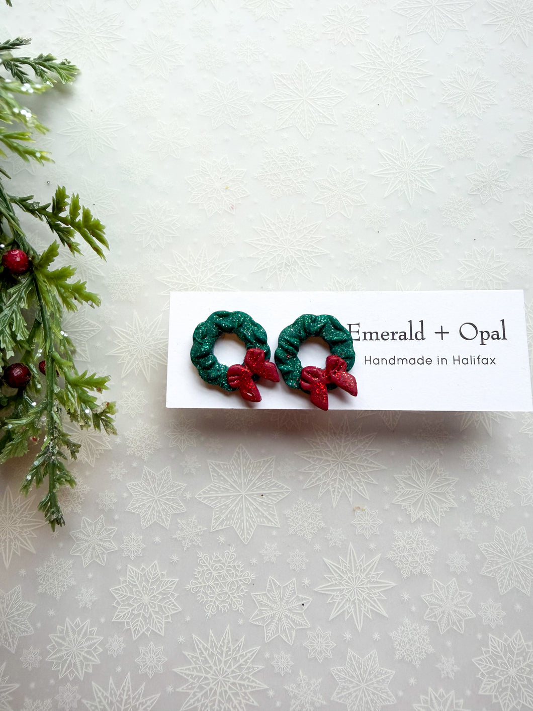 Wreath studs