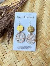 Load image into Gallery viewer, Dainty Fall Florals (multiple styles)
